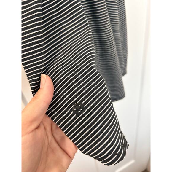 Lululemon Women's Striped Tank Top Black Jelly Logo Running‎ Activewear - Picture 6 of 8